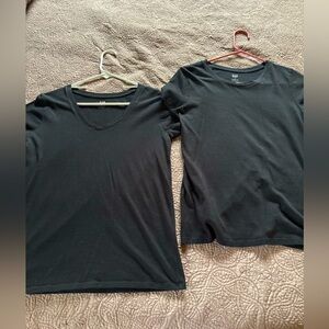Gap My Favorite Tee Bundle in Black - EUC!